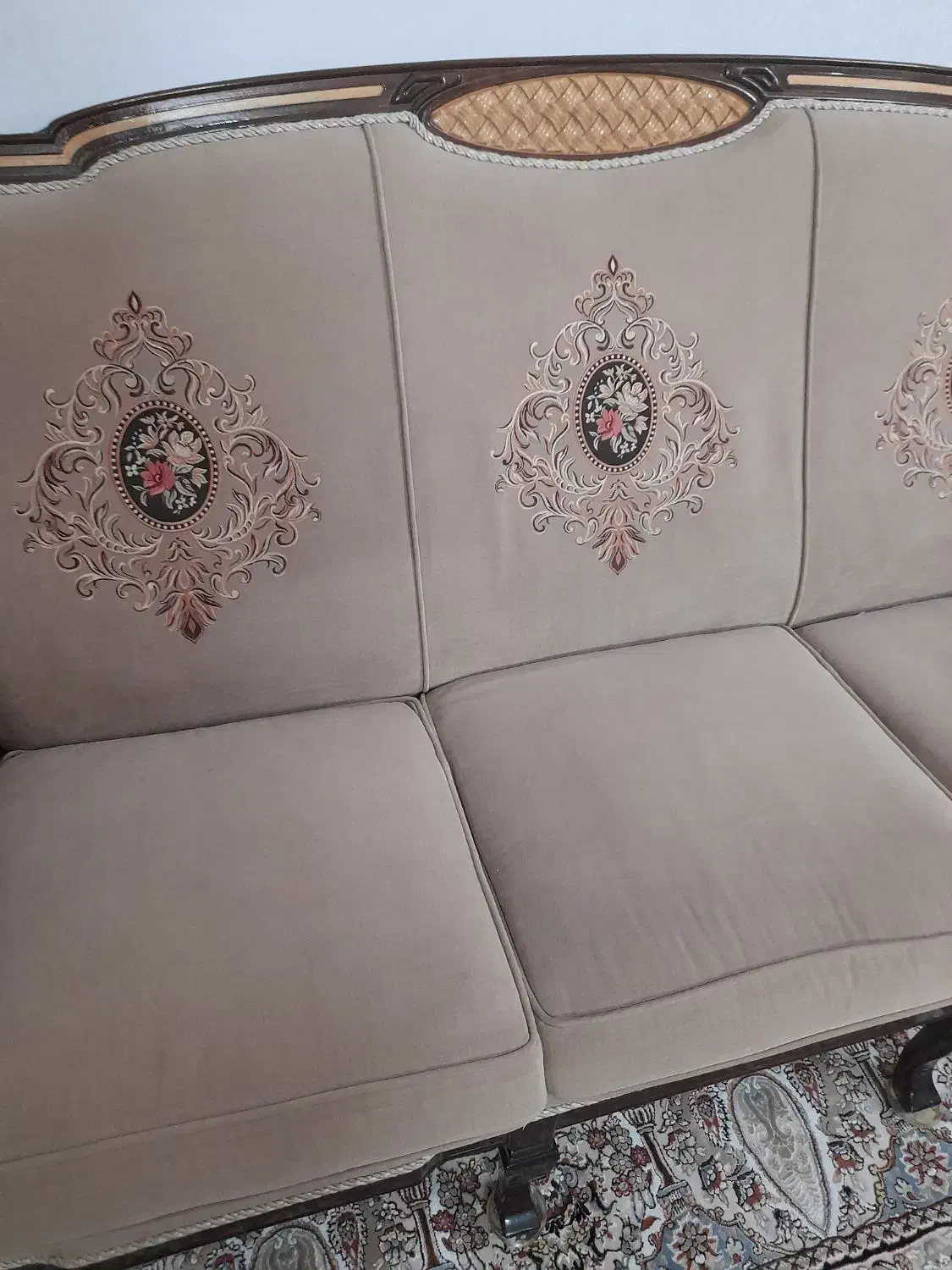 مبل تمیز و سالم|مبلمان خانگی و میز عسلی|قم, سراجه (۱۵ خرداد)|دیوار