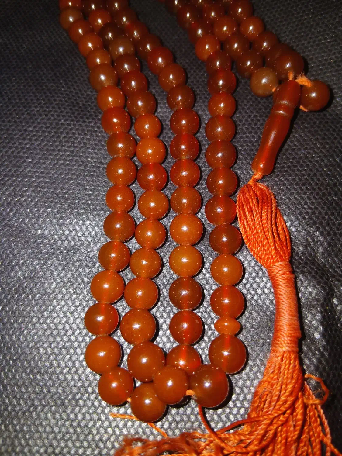 تسبیح عقیق|کلکسیون اشیاء عتیقه|کرج, فاز ۳ گوهردشت|دیوار