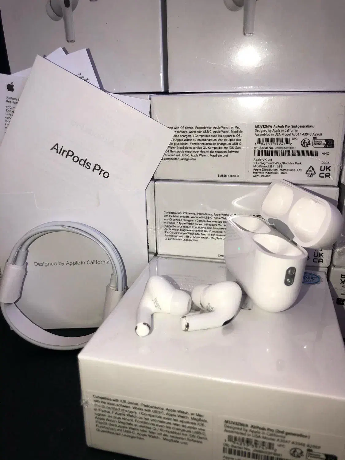 ایرپاد پرو2 ANC فعال ویتنام مکالمه عا لی/ژاپنی|لوازم جانبی موبایل و تبلت|مشهد, شهرک رازی (شهرک غرب)|دیوار