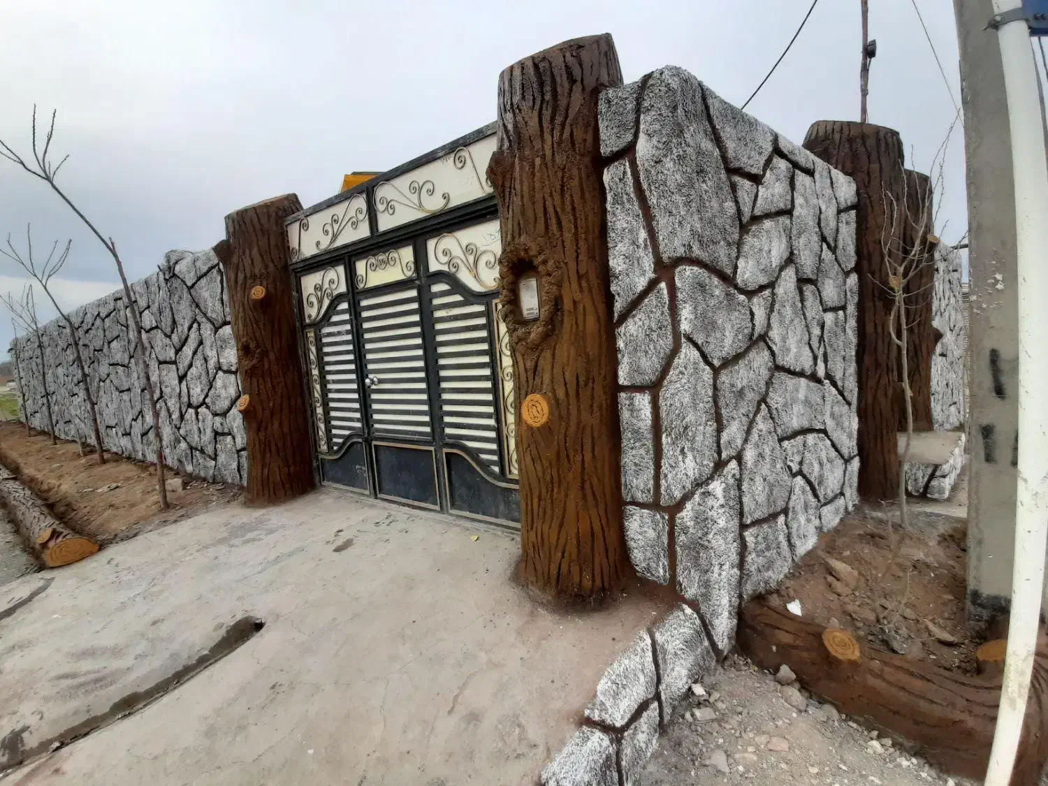 بنای همه کاره ریگان فهرج نگین کویر روستاهای اطراف|خدمات پیشه و مهارت|گنبکی, |دیوار