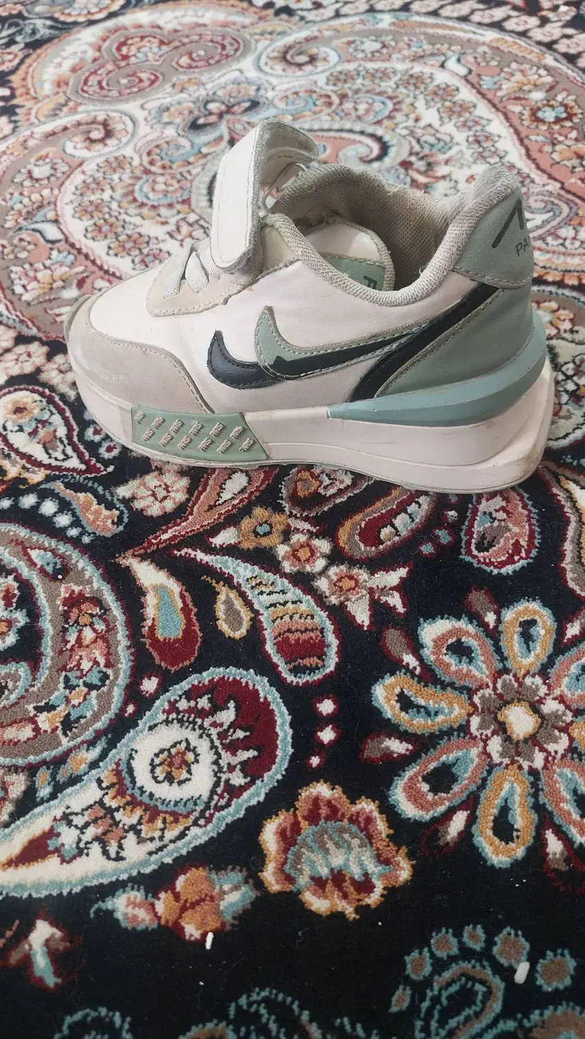 کفش ورزشی بچگانه|کفش و لباس بچه|زاهدان, |دیوار