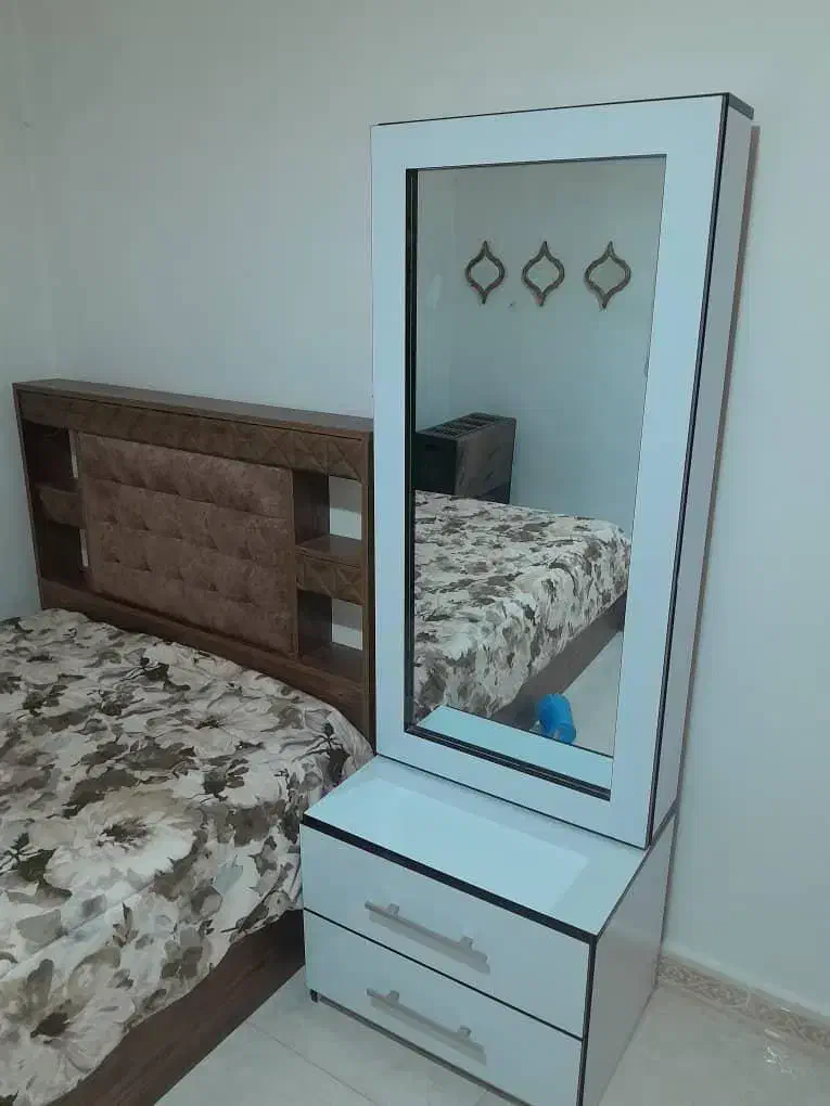 تخت ۱/۵ نفره|تخت و سرویس خواب|خمام, |دیوار