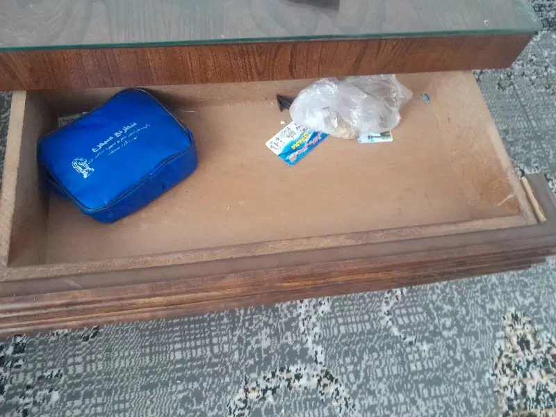 جلومبلی|مبلمان خانگی و میز عسلی|هشتگرد, فاز ۷ مهستان|دیوار