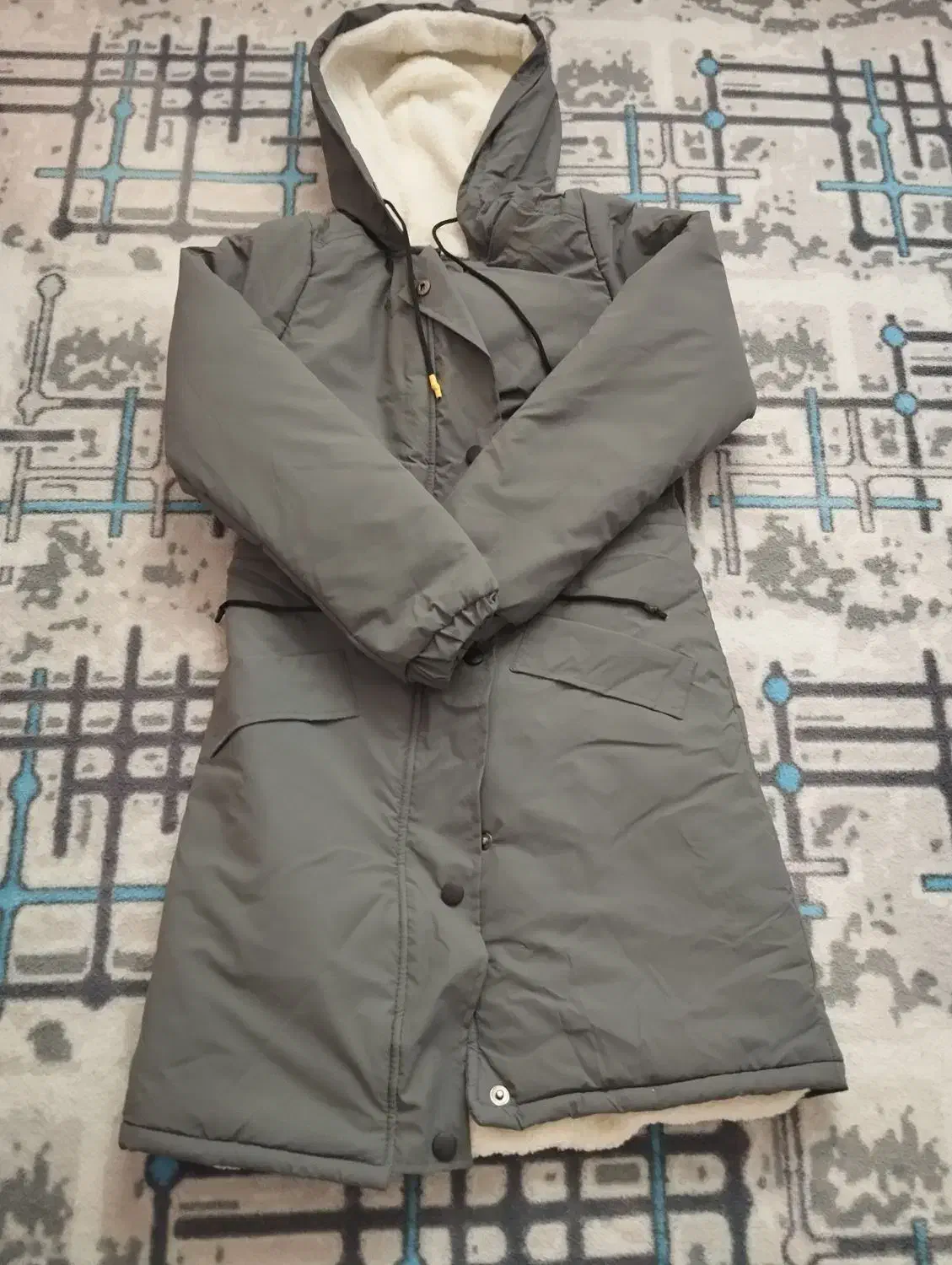 کاپشن کلاه دار داخل خز طوسی سایز ۱ نو|لباس|گلبهار, شهر جدید گلبهار|دیوار