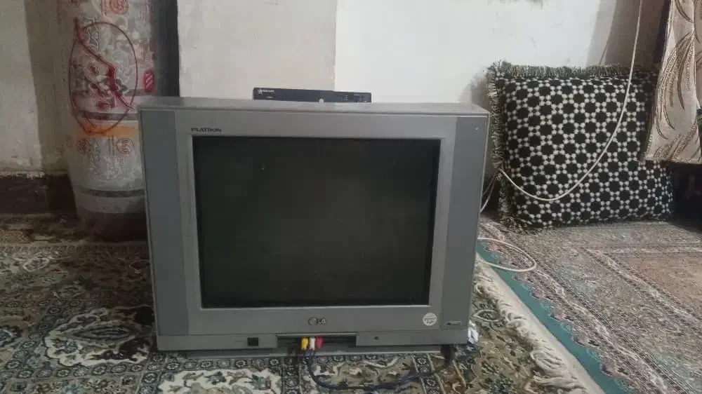 بفروش میرسد|تلویزیون و پروژکتور|سیرجان, |دیوار