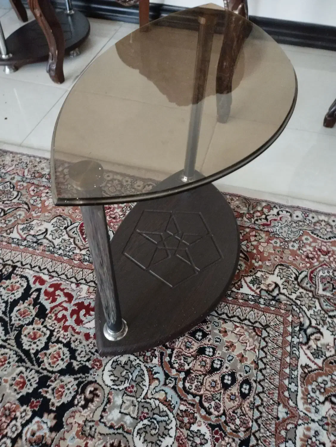 میل چوب گردو نه نفره|مبلمان خانگی و میز عسلی|شیراز, گلستان|دیوار