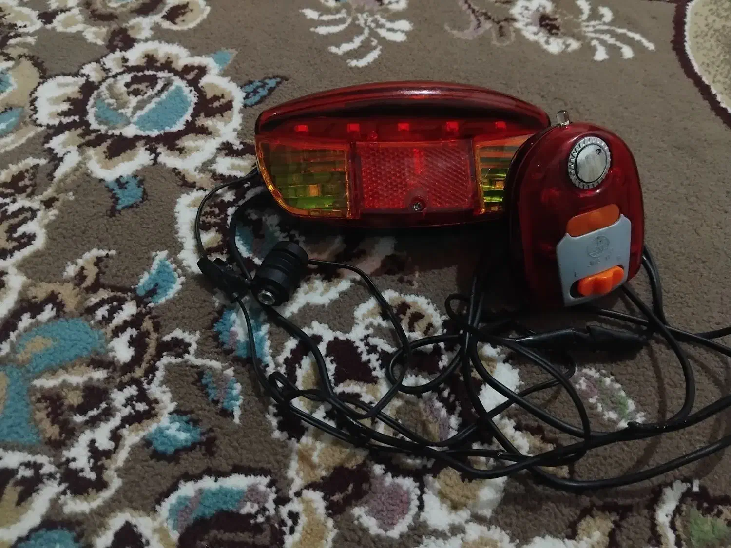 چراغ عقب دوچرخه|دوچرخه، اسکیت، اسکوتر|لردگان, |دیوار