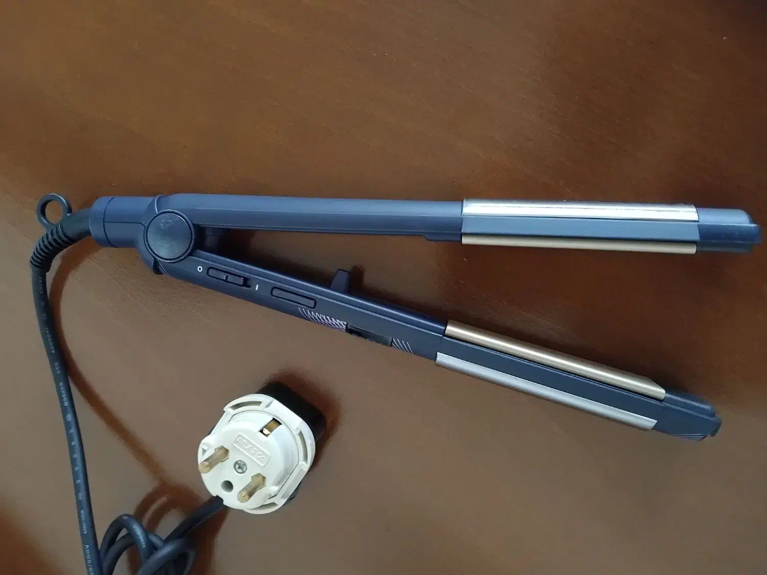 اتو مو کاملا سالم|آرایشی، بهداشتی، درمانی|پردیس, فاز ۳|دیوار