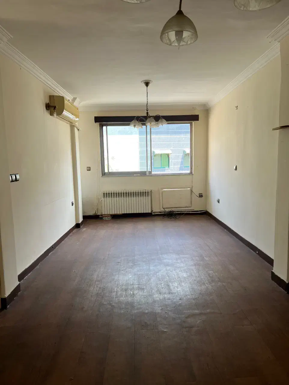 آپارتمان|اجارهٔ آپارتمان|رشت, صفاری|دیوار