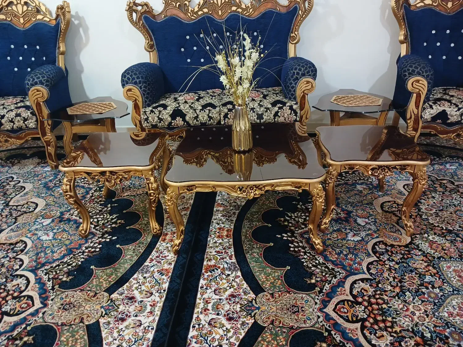 3تا عسلی بدون ((مبل)) با گل وگلدان|مبلمان خانگی و میز عسلی|دورود, |دیوار