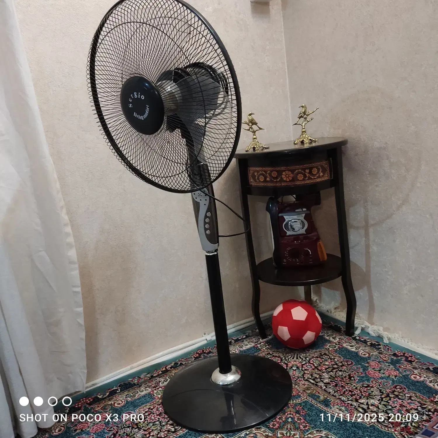 پنکه پایه بلند|پنکه و تصفیه‌کنندهٔ هوا|مشهد, سمزقند|دیوار