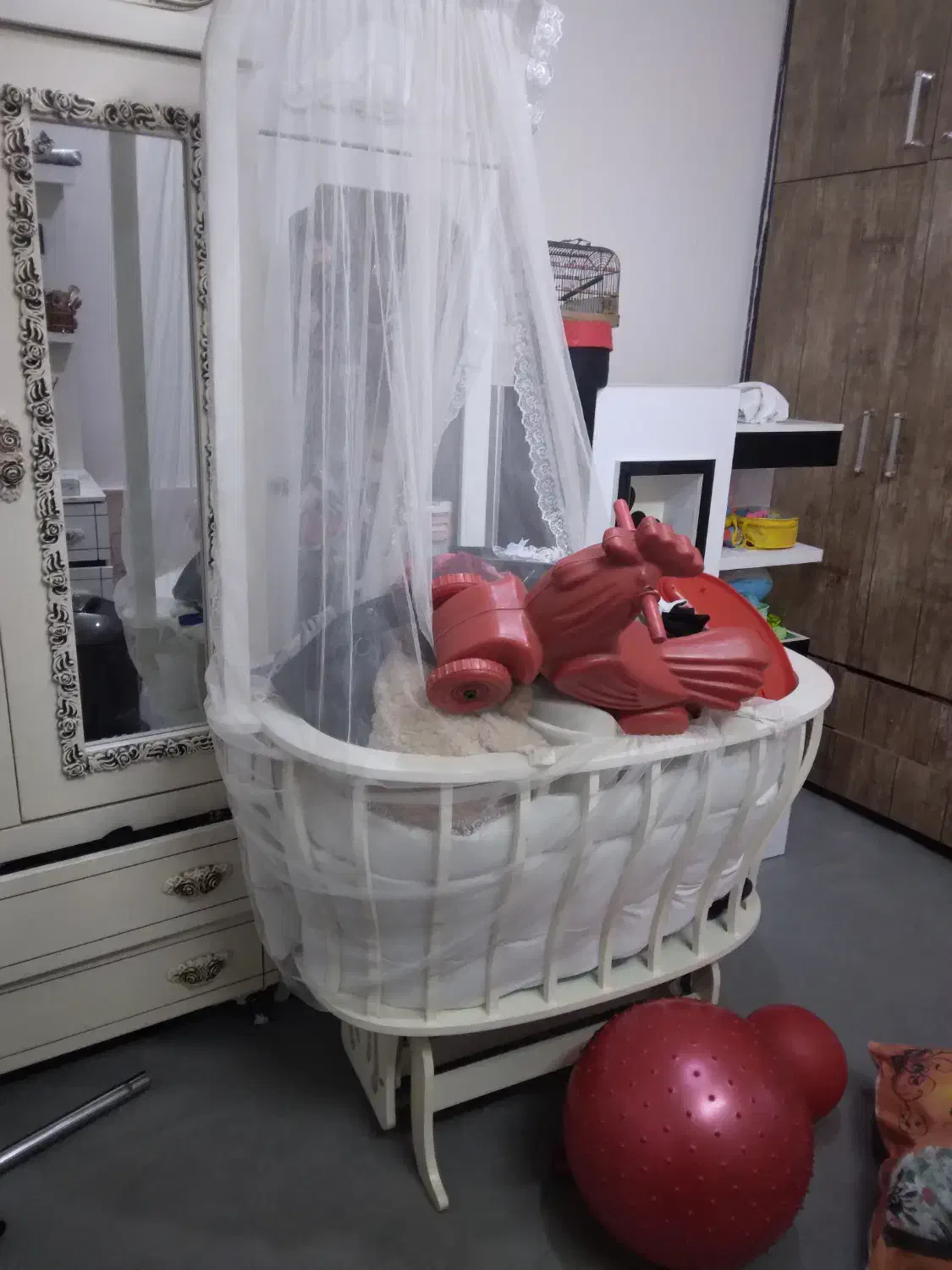 کمد نوجوان و تخت|تخت و صندلی بچه|مشهد, طبرسی شمالی|دیوار