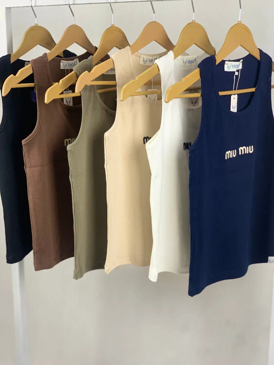 تاپ قهرمانی miu miu|لباس|تهران, پردیسان|دیوار