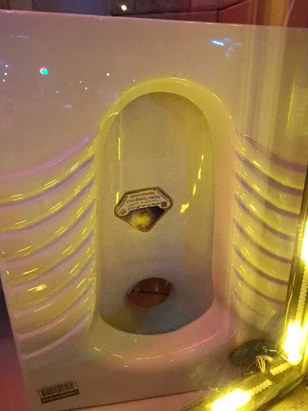 روشویی پایه دار وکاسه توالت|لوازم سرویس بهداشتی|اردبیل, |دیوار