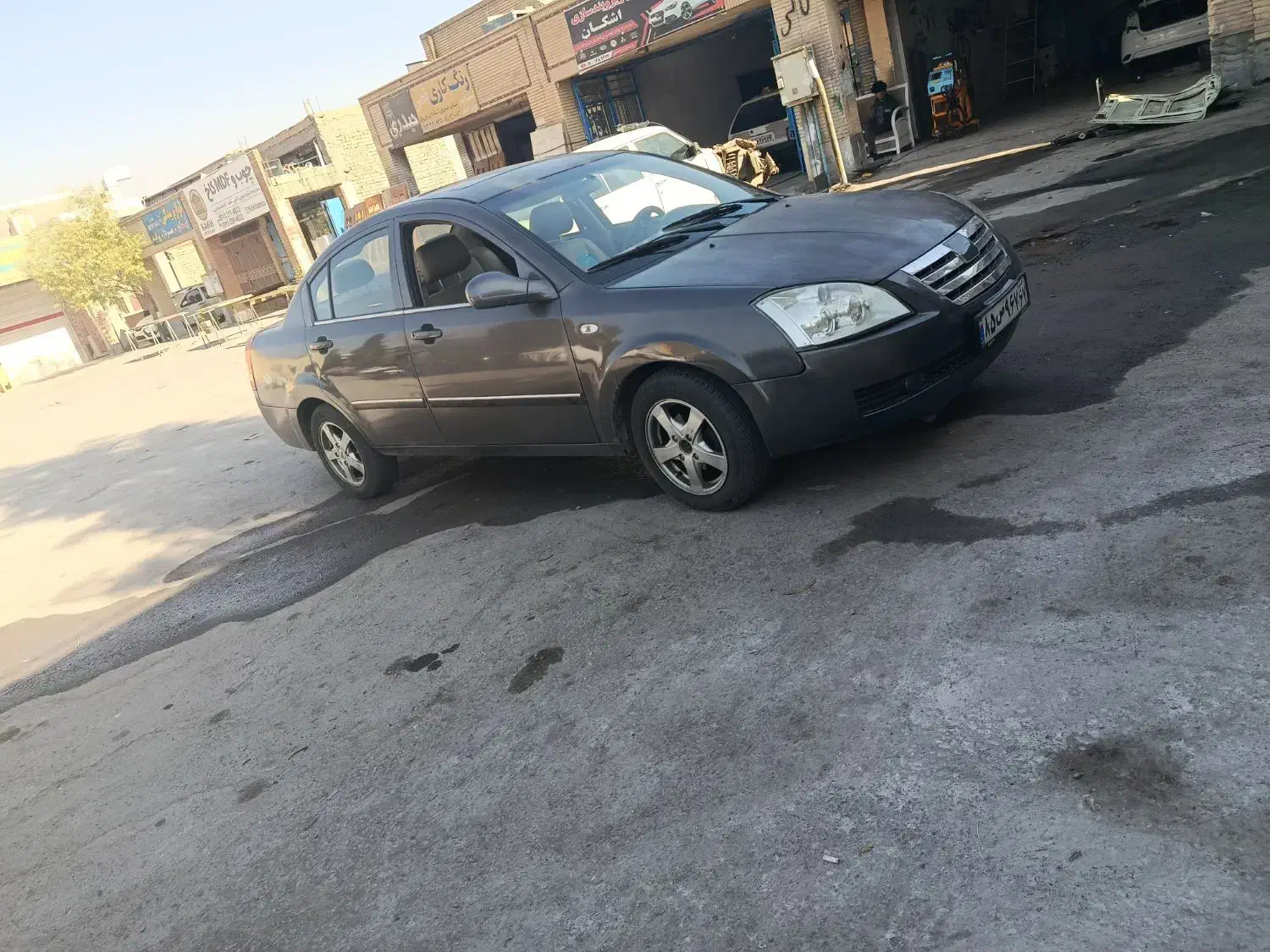 ام وی ام۵۳۰|خودرو سواری و وانت|فولادشهر, سایت صنعتی کاوه|دیوار