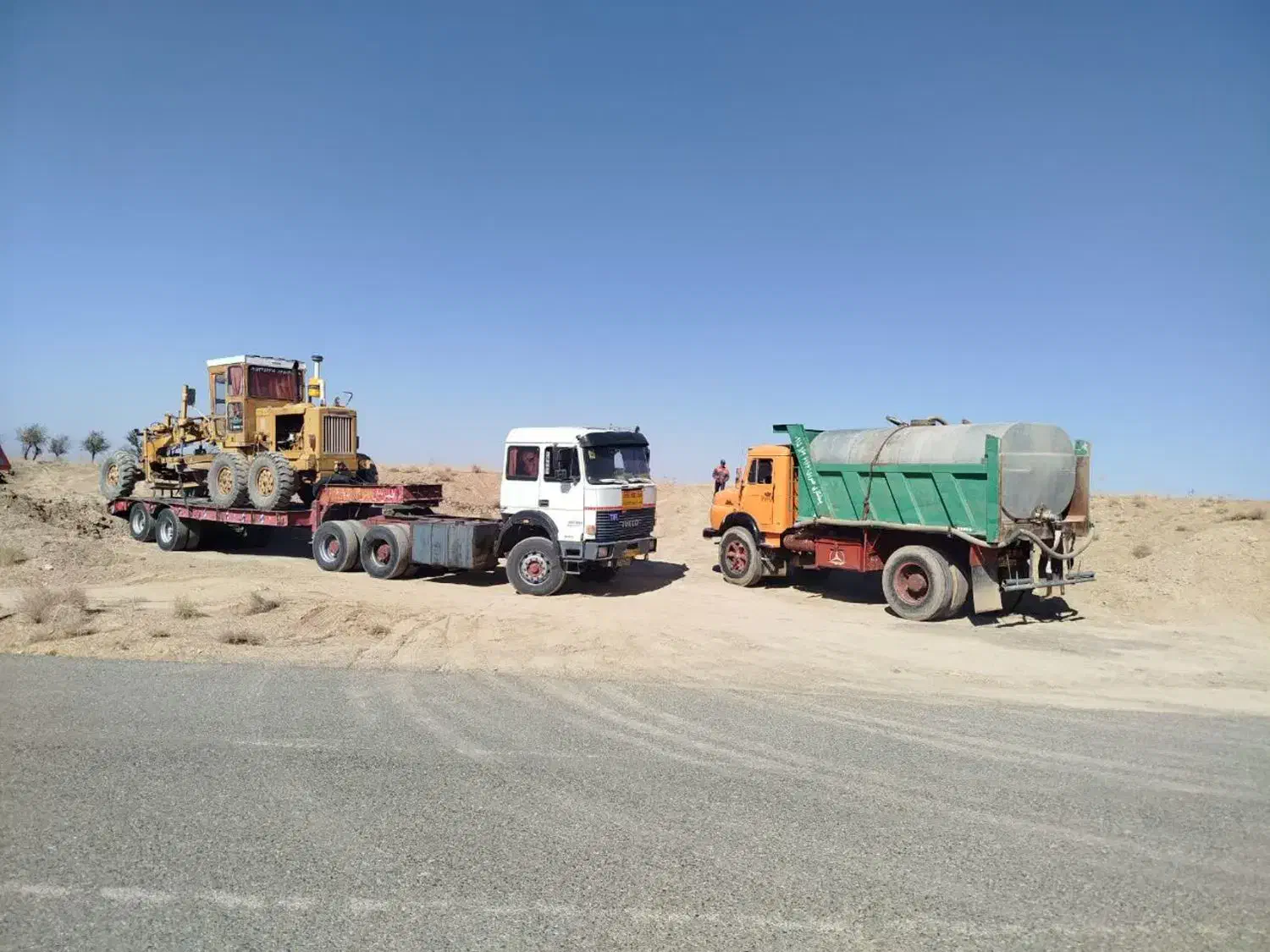 کمرشکن بیل مکانیکی گریدر غلطک آبپاش|خدمات حمل و نقل|زاهدان, |دیوار