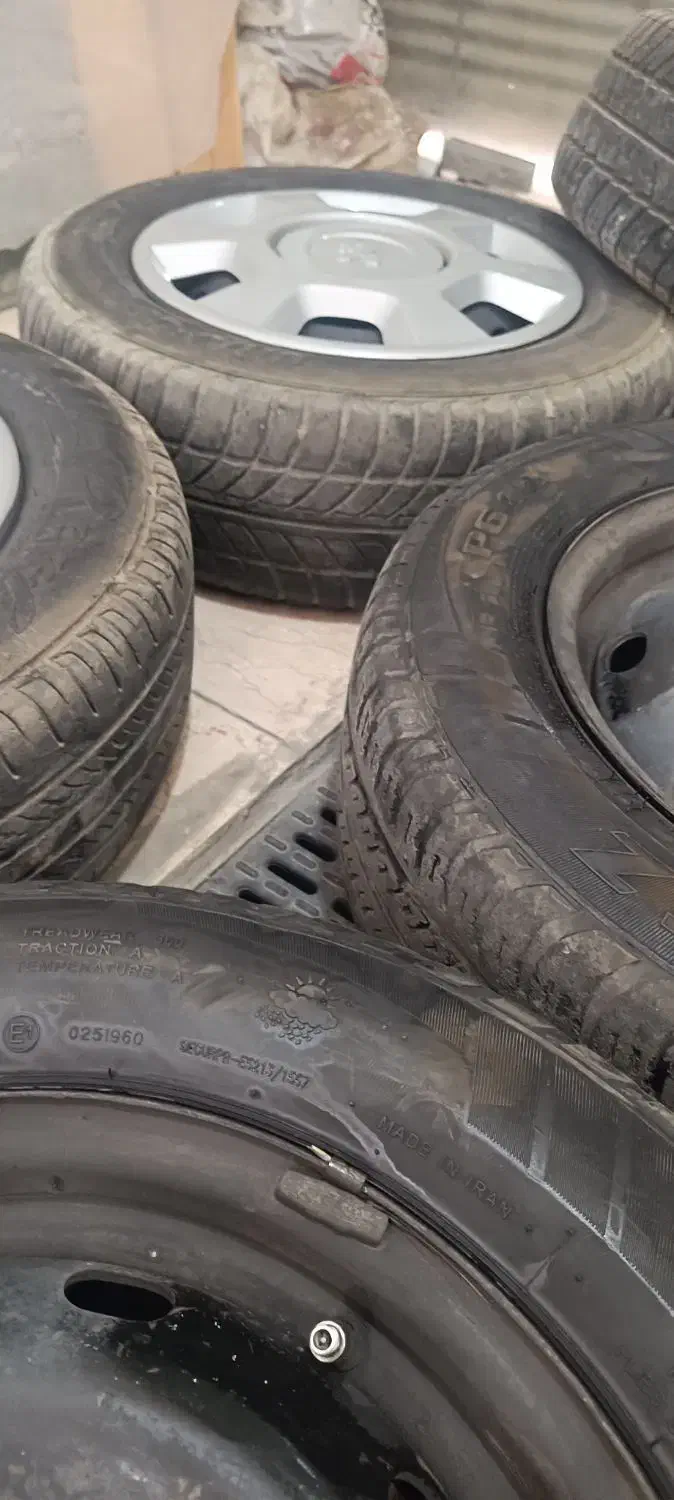 رینگ و لاستیک زاپاس پژو پارس و ۴۰۵|قطعات یدکی و لوازم جانبی|باقرشهر, |دیوار