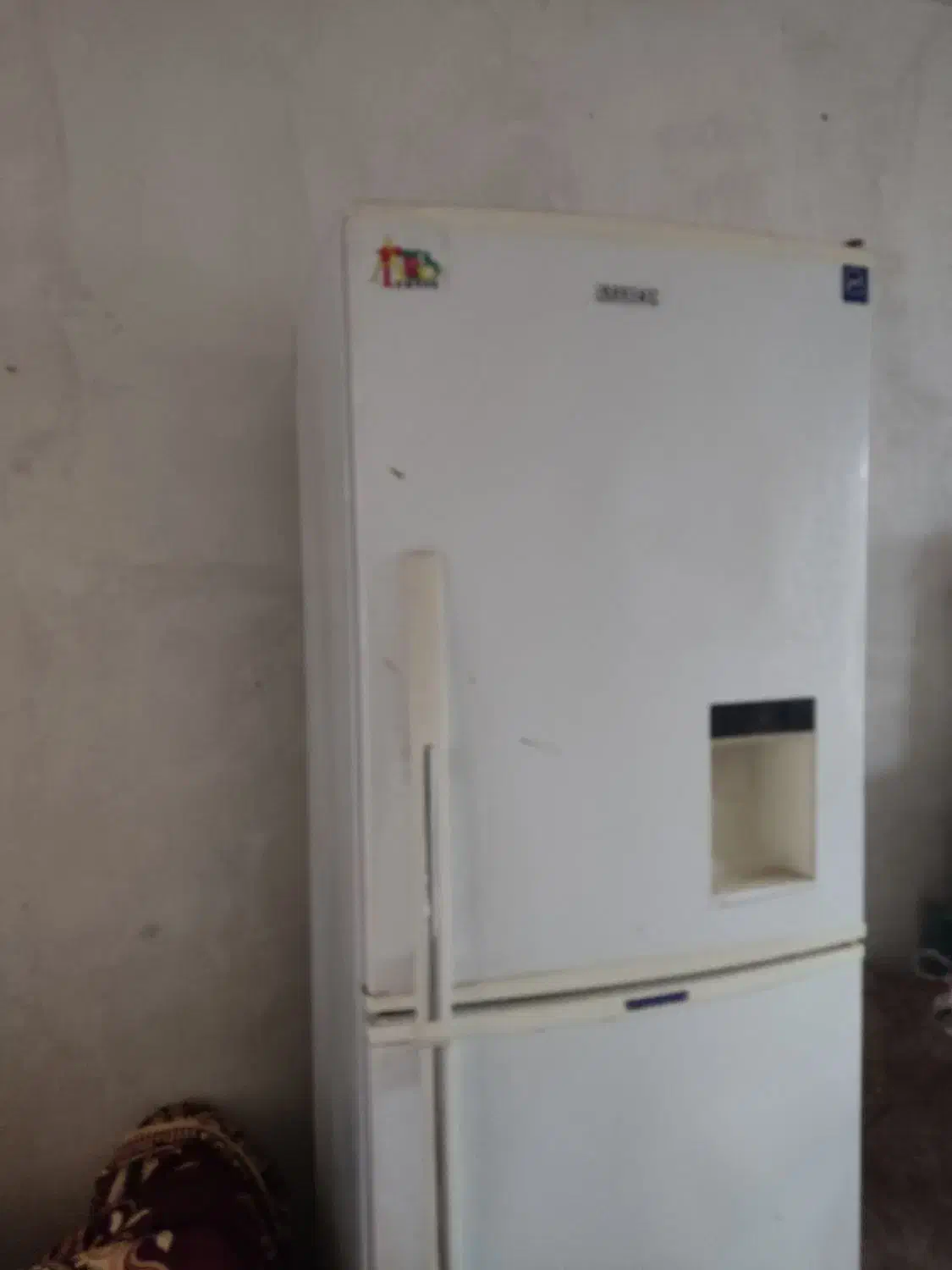 یخچال|یخچال و فریزر|جره و بالاده, |دیوار