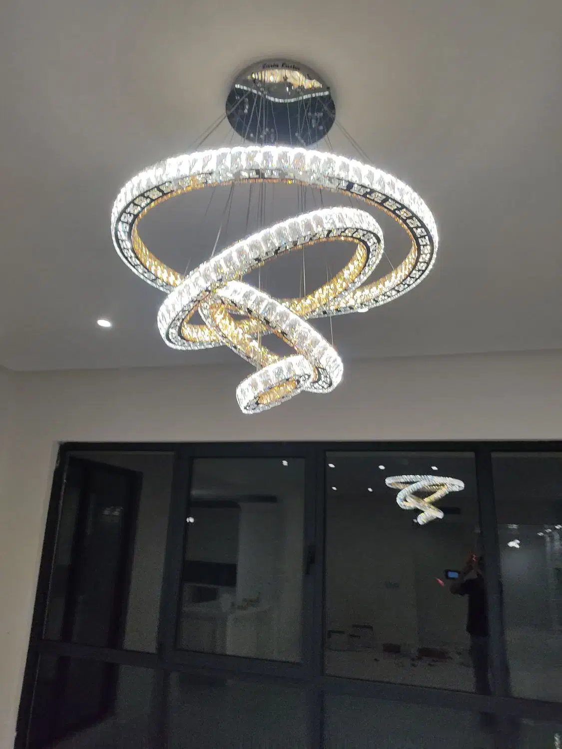 فروش انواع لوسترمدرن ونئوکلاسیک به قیمت تولید|لوستر و چراغ آویز|کرج, کمال‌شهر|دیوار