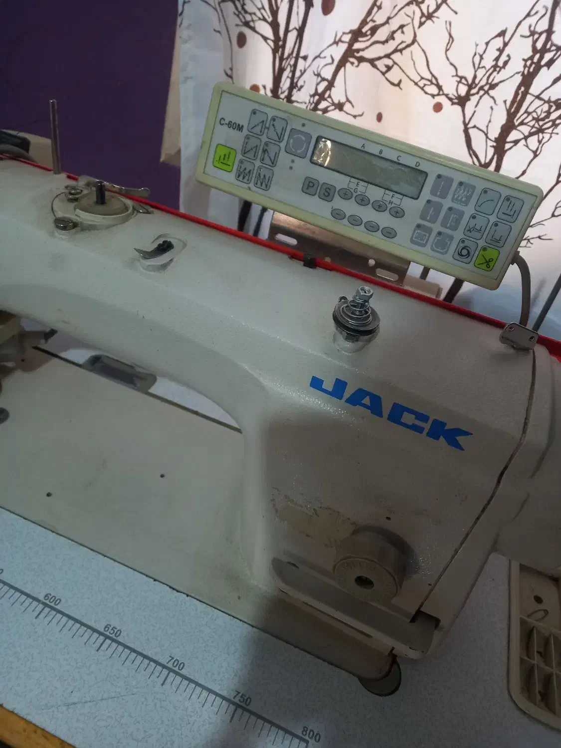 چرخ خیاطی راسته|چرخ خیاطی و ریسندگی|مشکین‌دشت, |دیوار