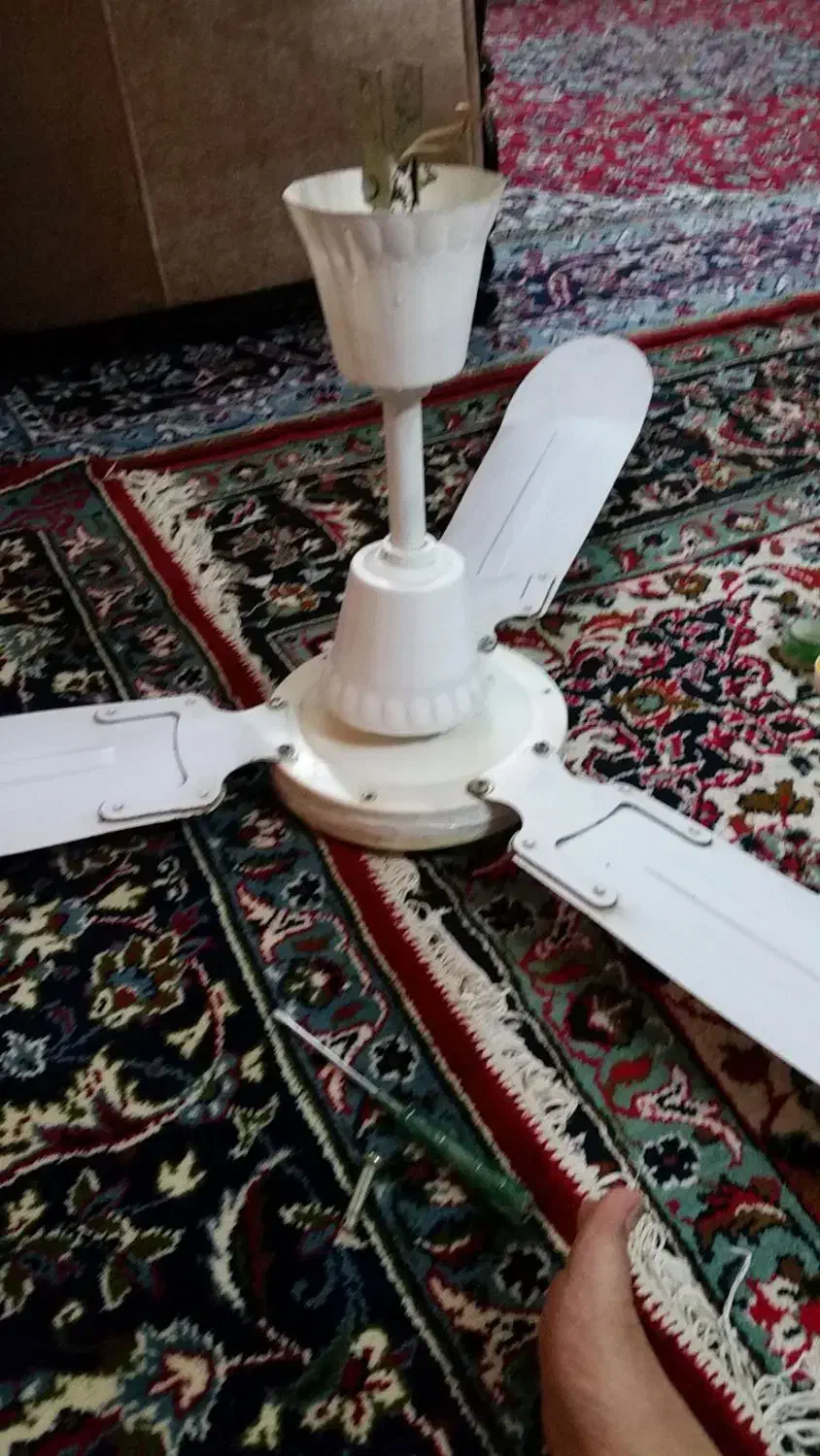 پنکه سقفی به فروش می‌رسد|پنکه و تصفیه‌کنندهٔ هوا|همدان, |دیوار