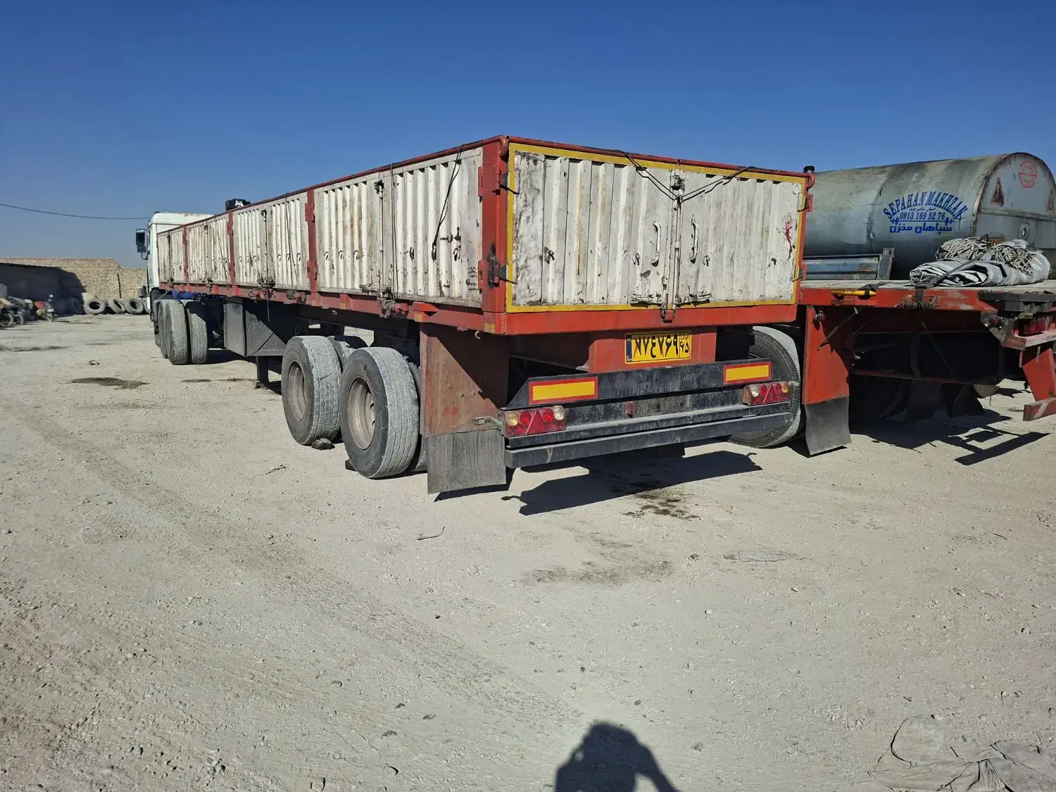 لبه دومحور تیوبلس|خودرو سنگین|برخوار, |دیوار