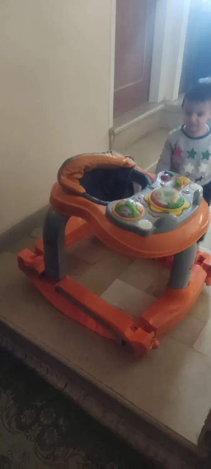 روروک خارجی بسیار با کیفیت|اسباب و اثاث بچه|شیراز, شهرک گلستان|دیوار