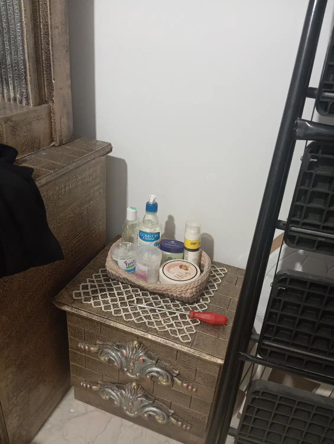 تخت|تخت و سرویس خواب|تهران, شهرآرا|دیوار