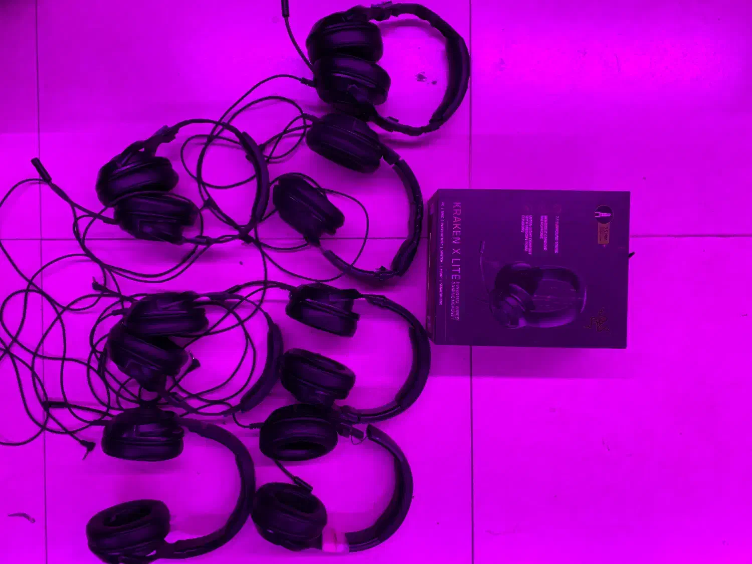 هدفون ریزر|قطعات و لوازم جانبی رایانه|قم, چهل درخت‎|دیوار