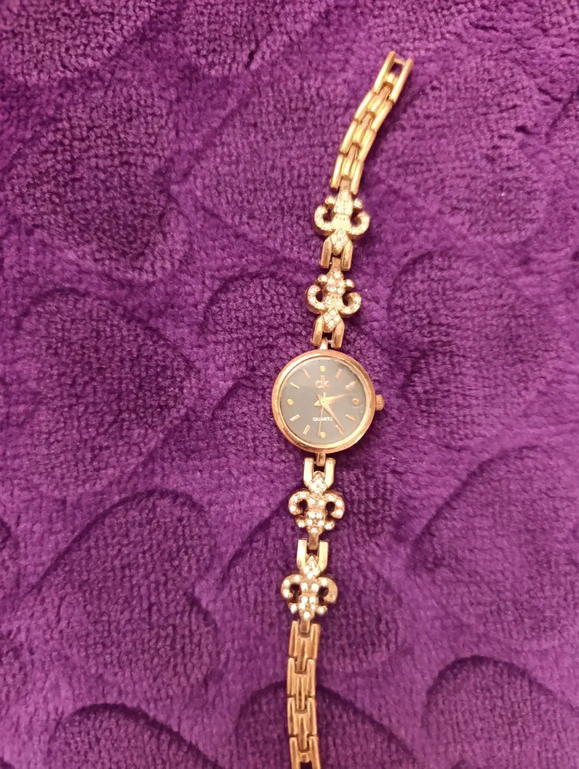 ساعت خاص|ساعت|سبزوار, ولیعصر (نجار آباد)|دیوار