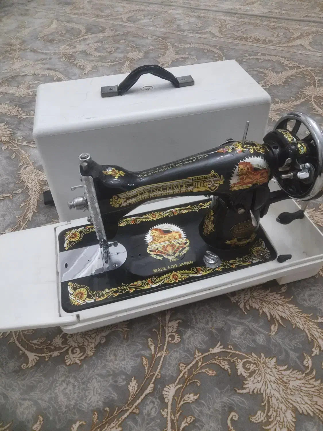 چرخ خیاطی ژانومه|چرخ خیاطی و ریسندگی|کنگاور, |دیوار