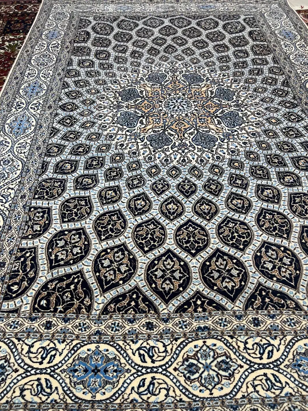 فرش دستباف نایین|فرش|اصفهان, فرح آباد|دیوار