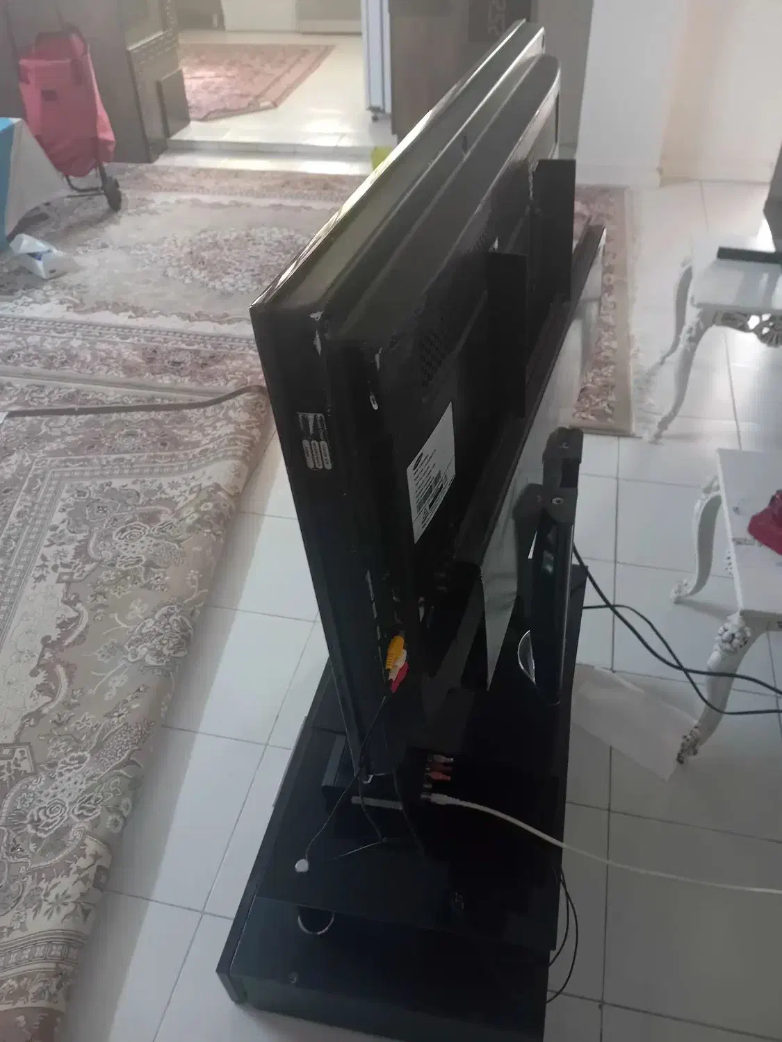 تلویزیون سامسونگ ۳۲ اینچ سالم|تلویزیون و پروژکتور|اندیشه, اندیشه فاز ۱|دیوار