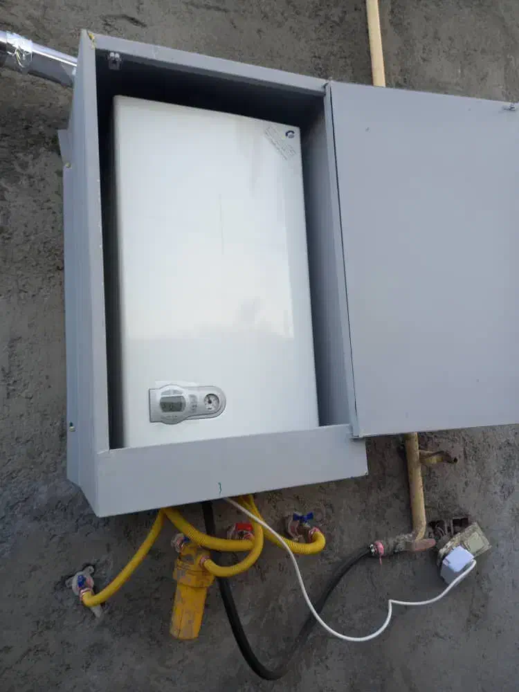 نمایندگی مجاز تعمیر ات انواع پکیج و آبگرمکن|خدمات پیشه و مهارت|بم, |دیوار