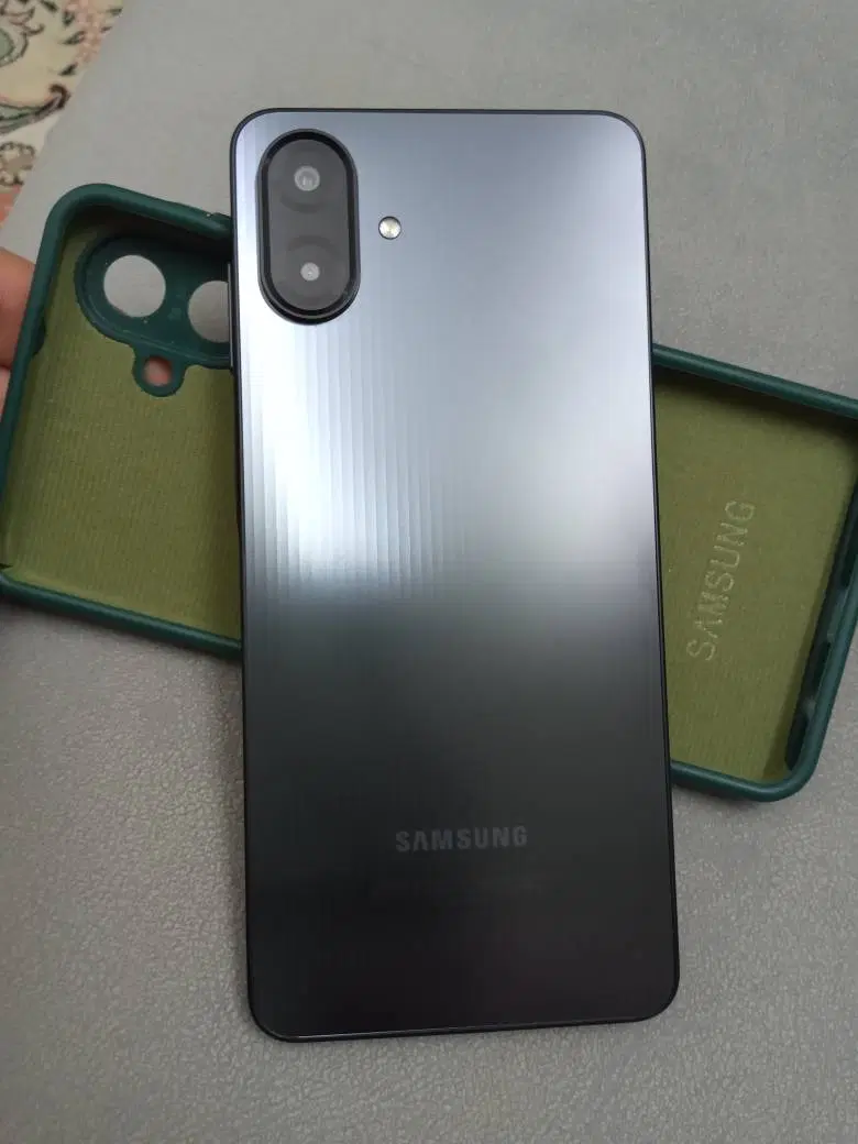 Samsung A07 با آداپتور اصلی|موبایل|مشهد, استاد یوسفی (شهرک غرب)|دیوار