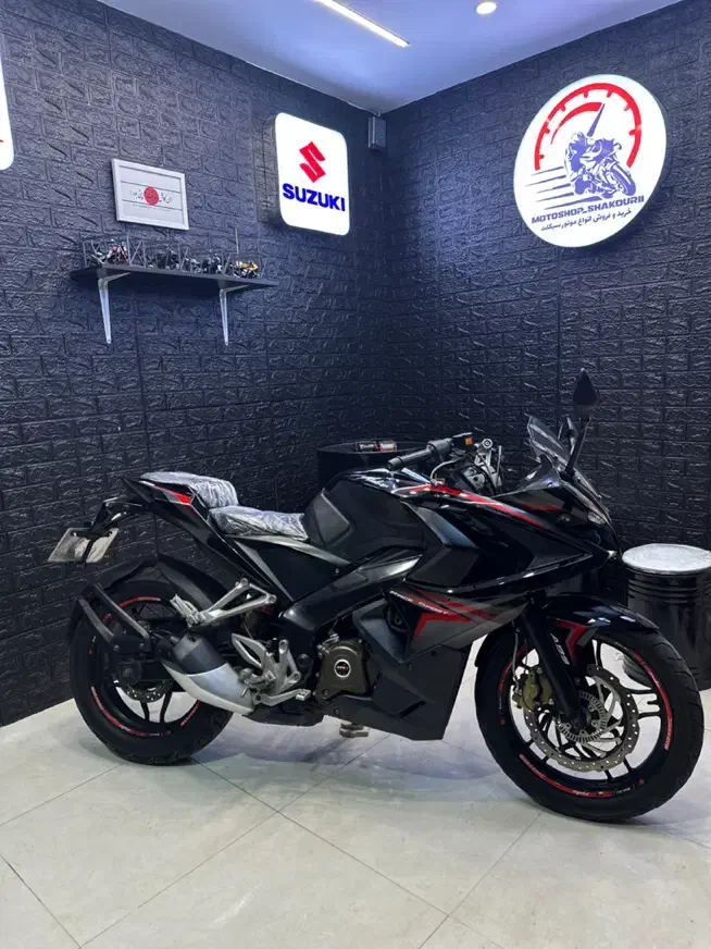 ار اس ۲۰۰ Rs 200 ns200 بنلی ایروکس|موتورسیکلت|رشت, یخسازی|دیوار