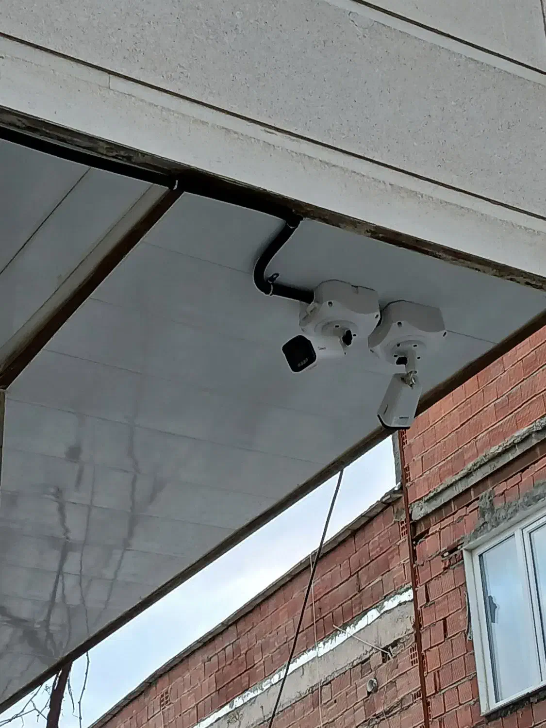 دوربین مداربسته و دزدگیر ساختمان|دوربین مداربسته|مریوان, |دیوار