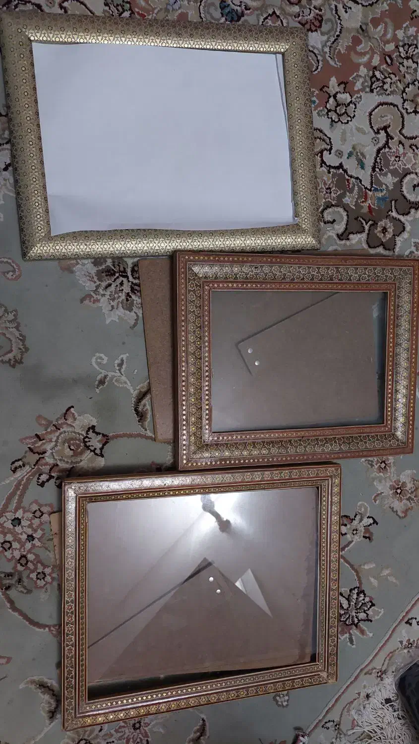 فروش تعدادی وسایل شخصی|صنایع دستی و سایر لوازم تزئینی|شیراز, شاهچراغ|دیوار