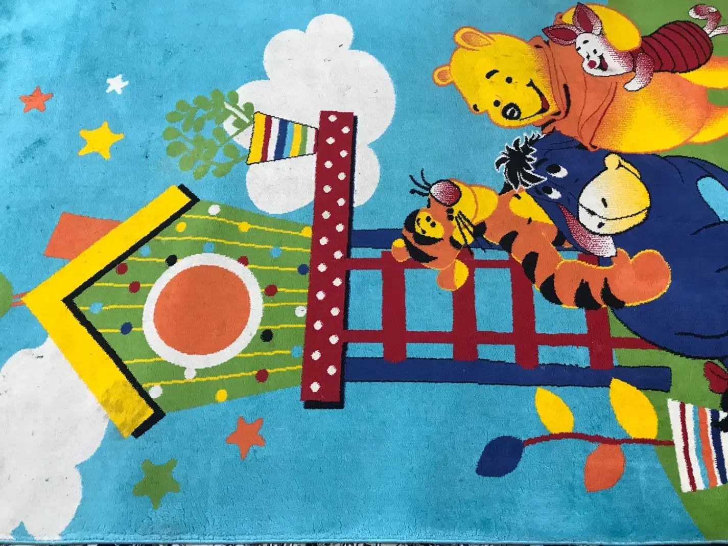 فرش ۶ متری اتاق کودک در حد|فرش|تهران, دولاب|دیوار