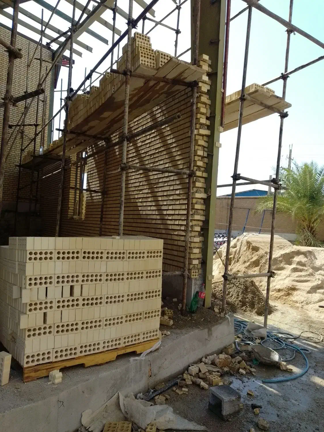 کارگرساده|استخدام معماری، عمران و ساختمانی|کازرون, |دیوار