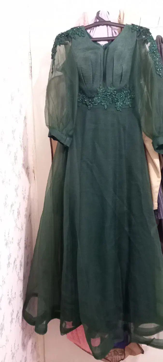 دو عدد لباس مجلسی|لباس|قم, چهار مردان|دیوار