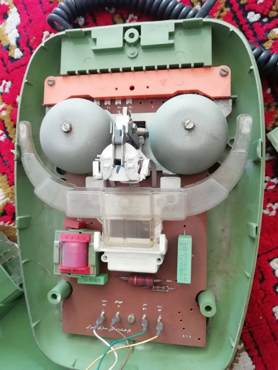 تلفن و رادیو قدیمی|تلفن رومیزی|نیشابور, بنیاد شهید|دیوار