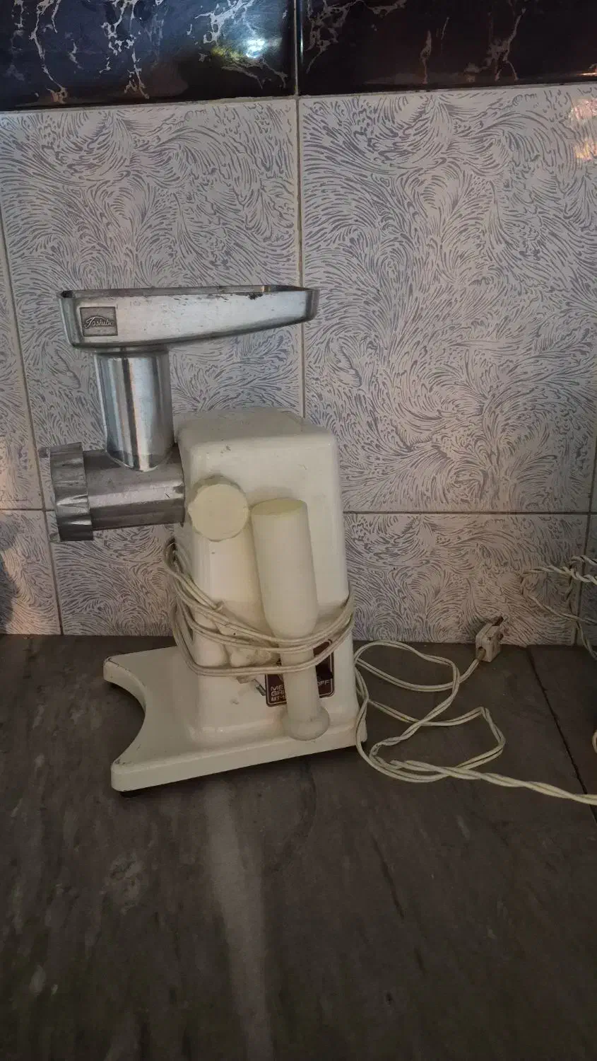 چرخ گوشتی|سایر لوازم برقی|شیراز, وصال|دیوار