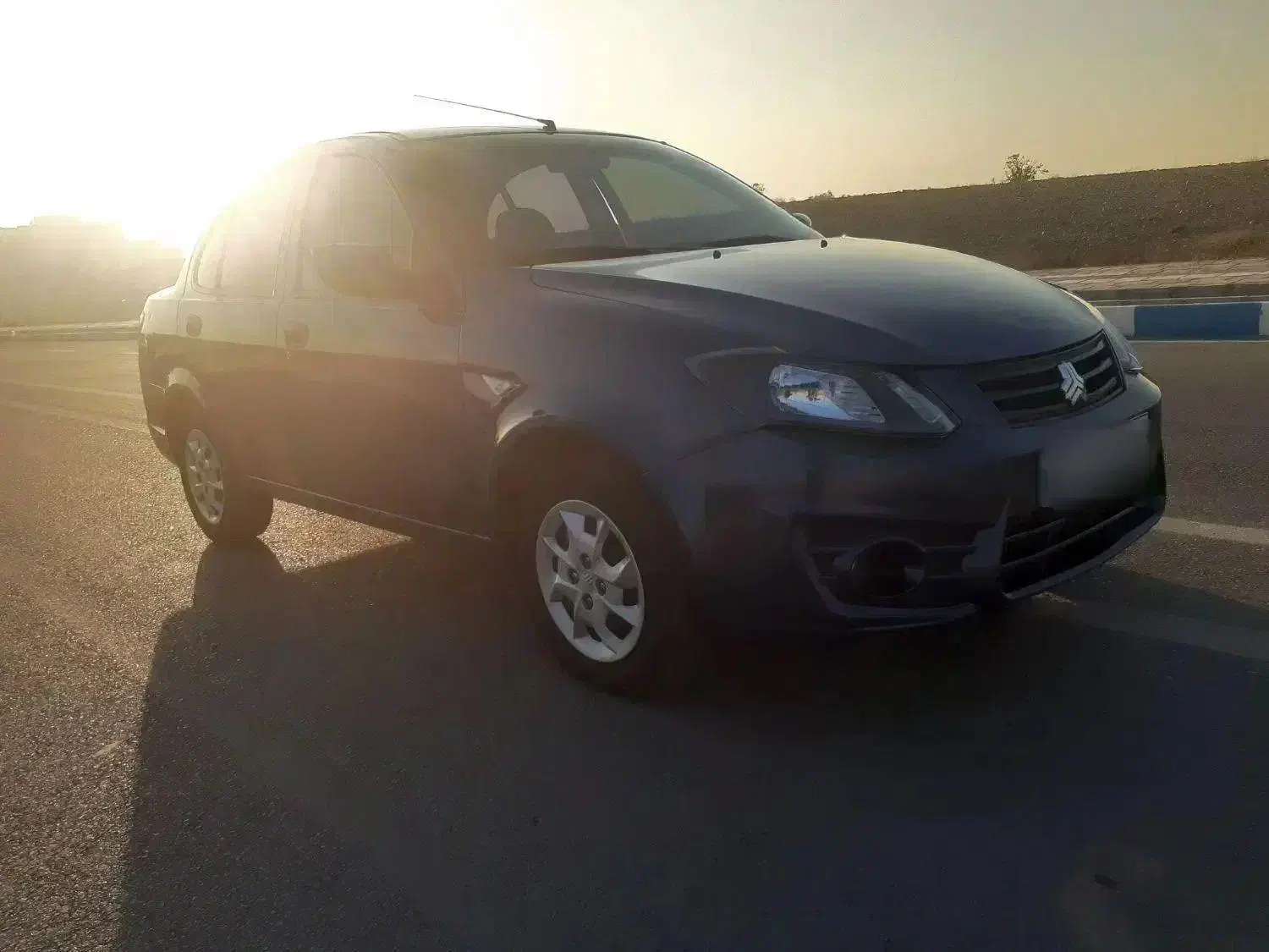 ساینا مدل ۹۸ رنگ کمیاب و خاص در حد، شاسی ها پلمپ|خودرو سواری و وانت|کرج, فاز ۵ مهرشهر|دیوار