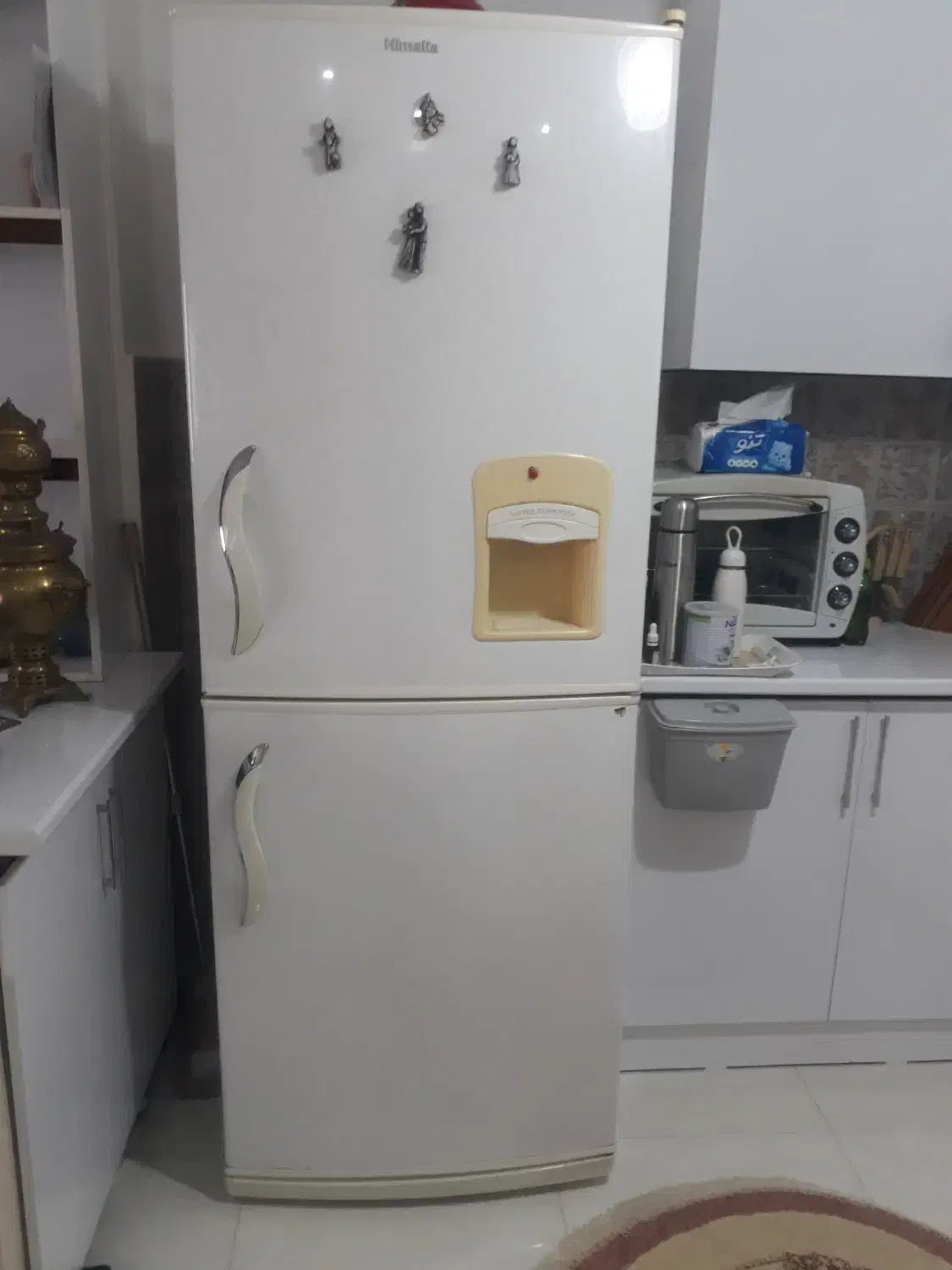 دو عدد یخچال و فریزر|یخچال و فریزر|رشت, نخودچر|دیوار