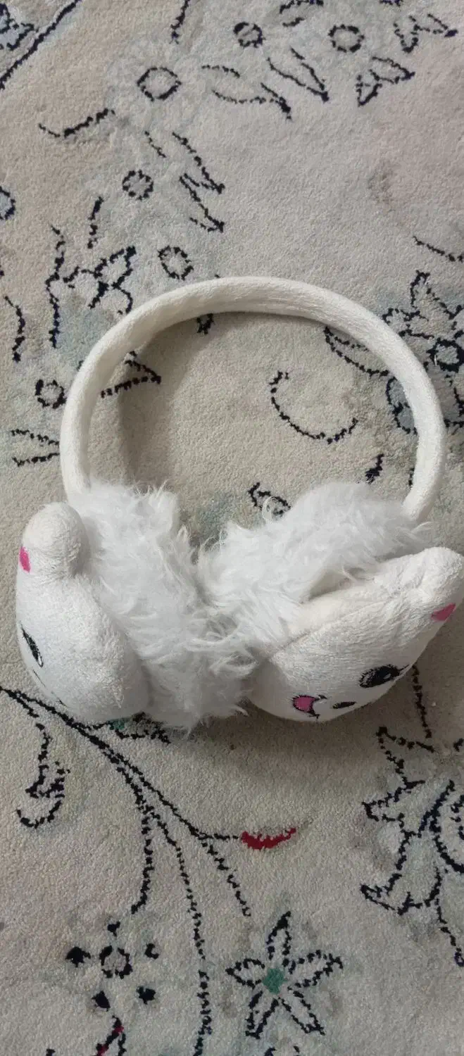 گوشگیر|کفش و لباس بچه|اصفهان, ملک‌شهر|دیوار