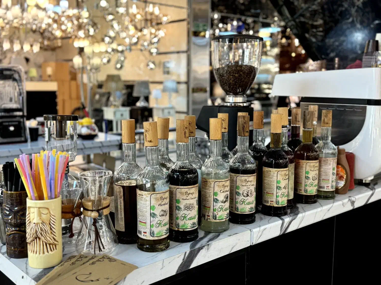 کمک باریستا|استخدام خدمات فروشگاه و رستوران|تهران, فردوسی|دیوار