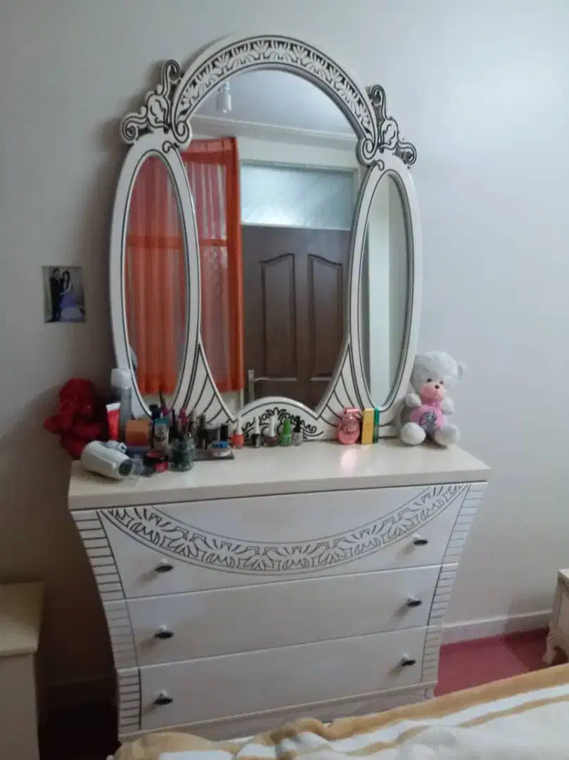 تخت دونفره درحد نو mdf|تخت و سرویس خواب|بومهن, |دیوار