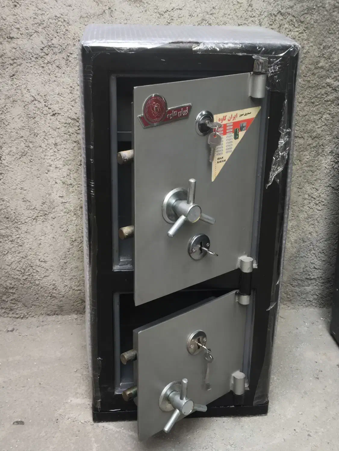 گاوصندوق ایران کاوه(دوطبقه درحد نو )ارسال رایگان|ابزارآلات|تهران, صادقیه|دیوار