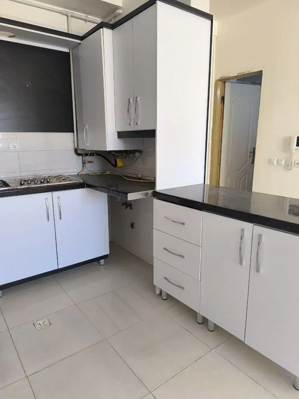 واحد 75 متری نقلی با پارکینگ اختصاصی شهرک گلسار|فروش آپارتمان|ابهر, |دیوار